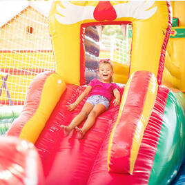 Structure gonflable à proximité du Camping Le Neptune à Argelès sur Mer Homair