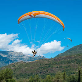 Parapente à proximité du Camping Clos Cottet à Angles Homair