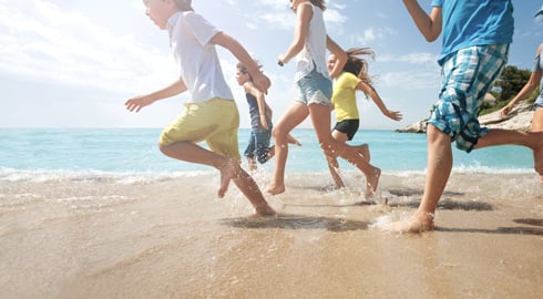 Les vacances dans un camping en bord de mer sont idéales pour les enfants 