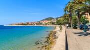 Le bord de mer et sa promenade à Ajaccio, capitale de la Corse
