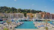 Le Vieux Port de Nice dans les Alpes Maritimes, en PACA