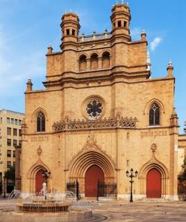 Explorar la ciudad de Castellón de la Plana Homair