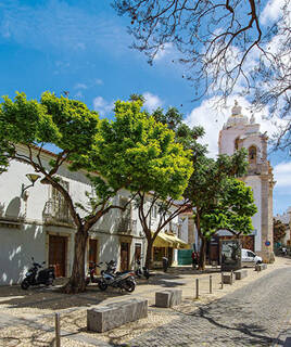 Explorar la ciudad de Lagos Homair