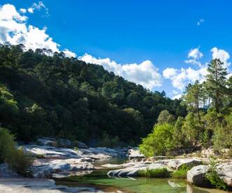 Camping aan een rivier