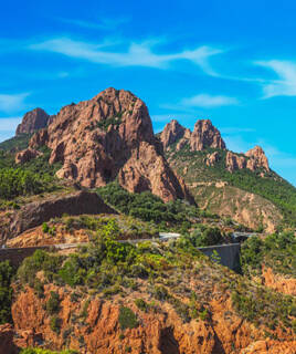 Le massif de l'Esterel dans les Alpes Maritimes
