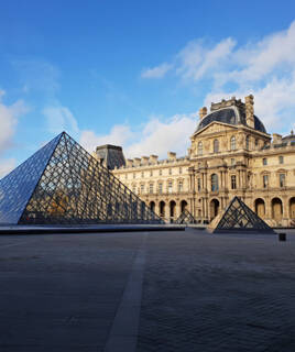 Pyramide du Louvre