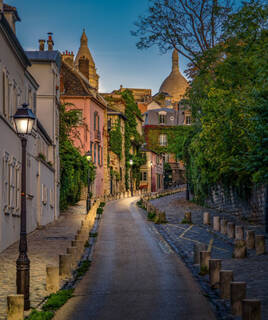 Durch die historischen Viertel von Paris schlendern Homair
