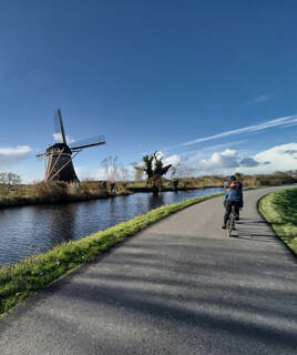 Cycling around the countryside Homair