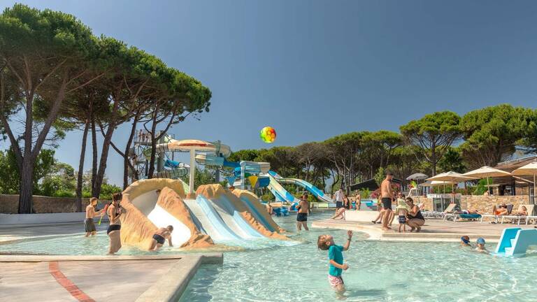 Camping 4 étoiles en France : Le Castellas