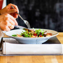 Restaurant au Camping 4 Mori Family Village à Muravera Homair