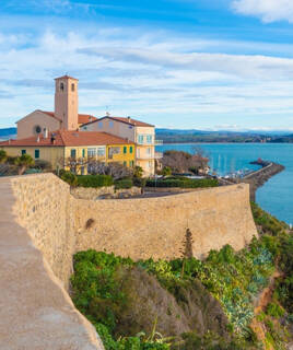 Visita il suggestivo borgo medievale di Talamone Homair