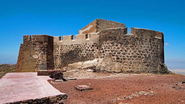 Camping El Castillo de Santa Bárbara