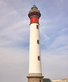 Bewundern Sie die Küstenlandschaft Homair