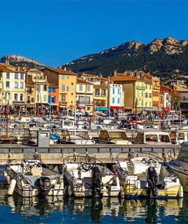 Die Stadt Cassis und ihren bunten Hafen entdecken Homair