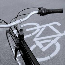 Piste cyclable à proximité du Camping La Palmeraie à Torreilles-Plage Homair