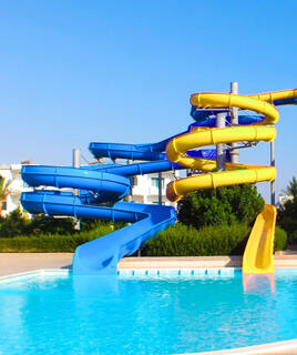 Disfrutar de las piscinas de los campings de la Costa del Azahar Homair