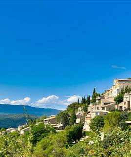 Village perché du Luberon en Provence