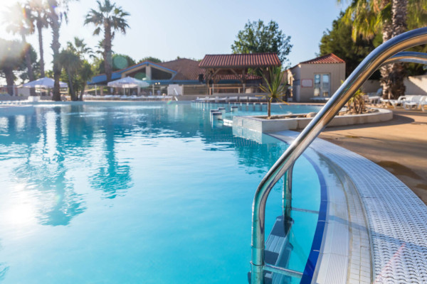 piscine extérieure du camping les Sablines