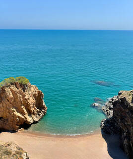 Einen idyllischen Tag am Strand von Lubenice zu verbringen Homair