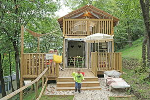 Unterkunft Hybrid-Lodge Insolite Homair