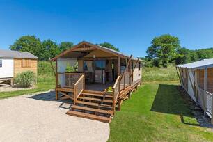 Accommodations Tent Authentic Plus Homair