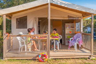 Accommodations Tent Authentic Homair