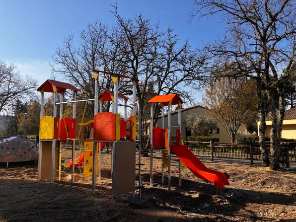 Campingplatz Le Domaine du Cros d'Auzon **** Ardèche Foto 4 Homair
