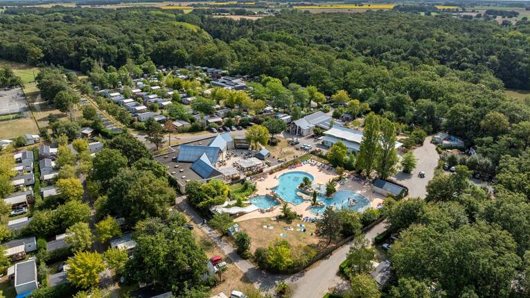 Camping Le Parc de Fierbois ***** photo 1 Centre-Val de Loire Homair