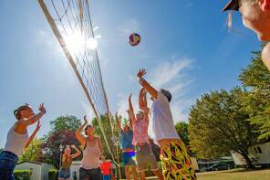 Camping Le Mas de Sireuil , France, Dordogne - Périgord, Les Eyzies-de-Tayac-Sireuil