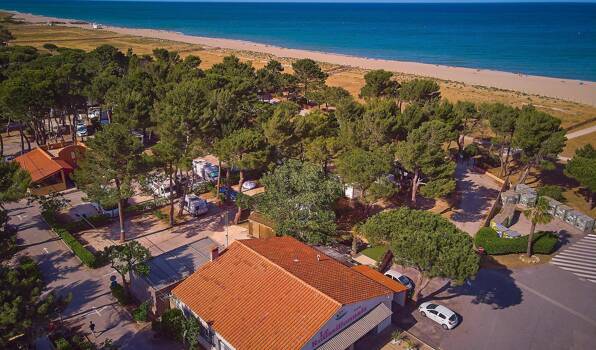 Camping Le Roussillonnais *** Languedoc Roussillon photo 1 Homair