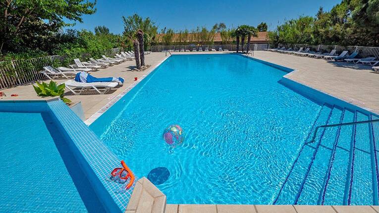 Campsite Les Fontaines *** photo 1 Languedoc Roussillon Homair