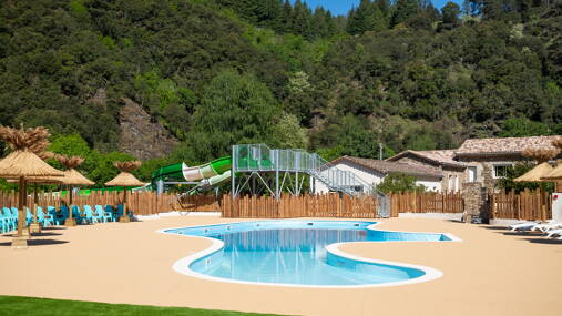 Camping Château de l'Hom **** photo 1 Languedoc Roussillon Homair