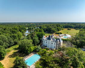 Campsite Château La Forêt Saint-Julien-des-Landes