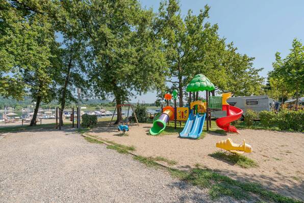 Camping Lido di Verbano *** Piémont foto 4 Homair