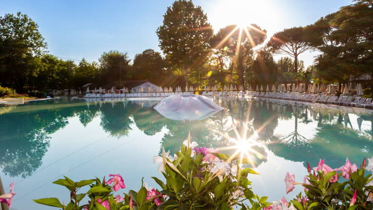 Camping Hu Altomincio Village **** photo 1 Lac de Garde Homair