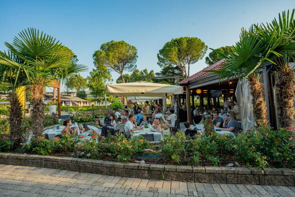 Campingplatz Hu Altomincio Village **** Gardasee Foto 4 Homair