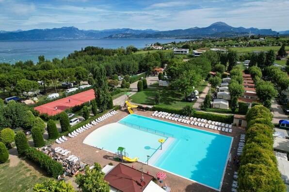 Camping Eurocamping Pacengo *** Gardameer foto 1 Homair