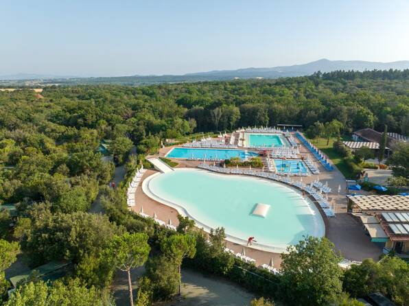Camping Hu Montescudaio Village **** Toscane foto 4 Homair