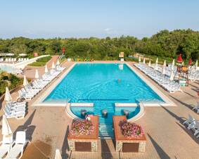 Camping Hu Montescudaio Village Montescudaio