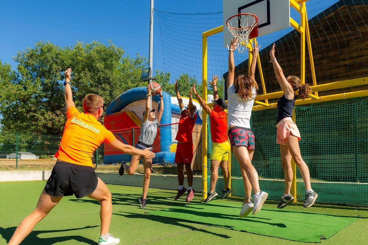 Campsite Le Domaine de Chaussy, France, Ardèche