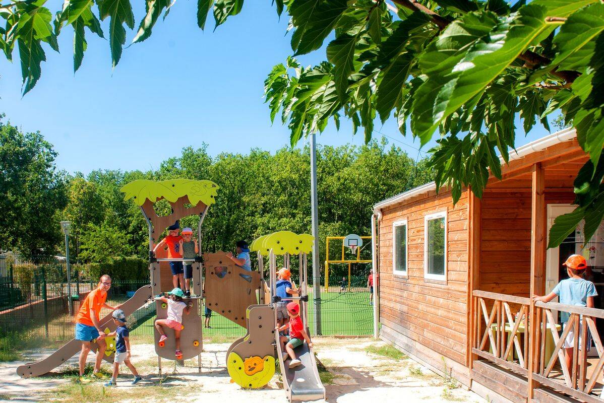 Campsite Le Domaine de Chaussy, France, Ardèche
