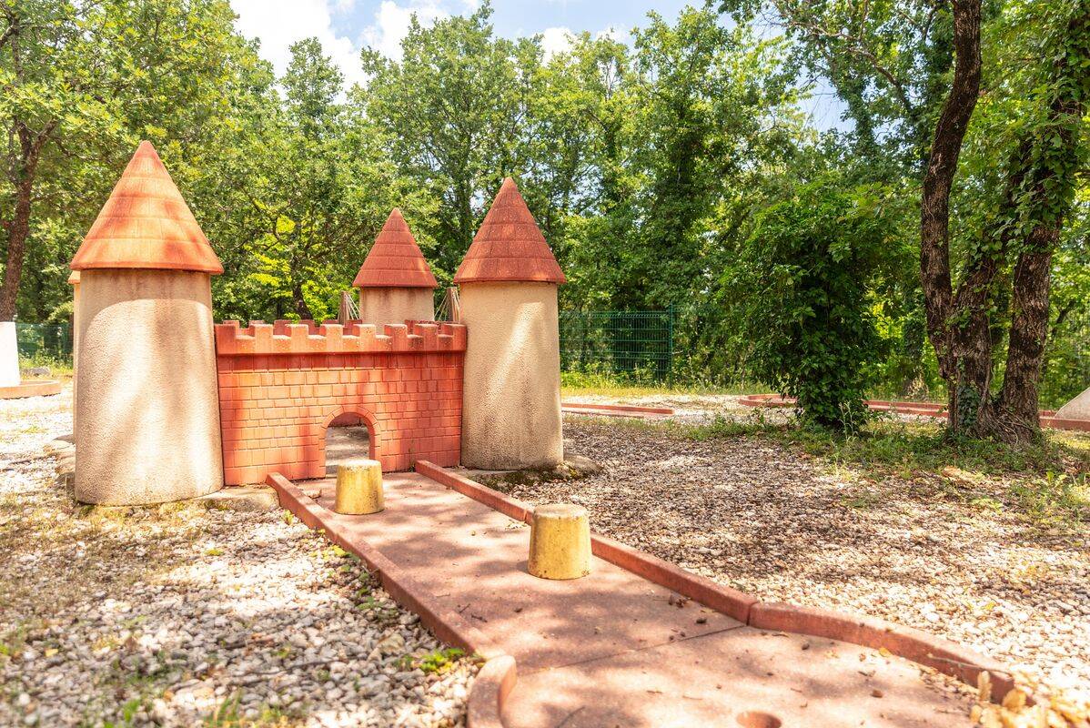 Campsite Le Domaine de Chaussy, France, Ardèche