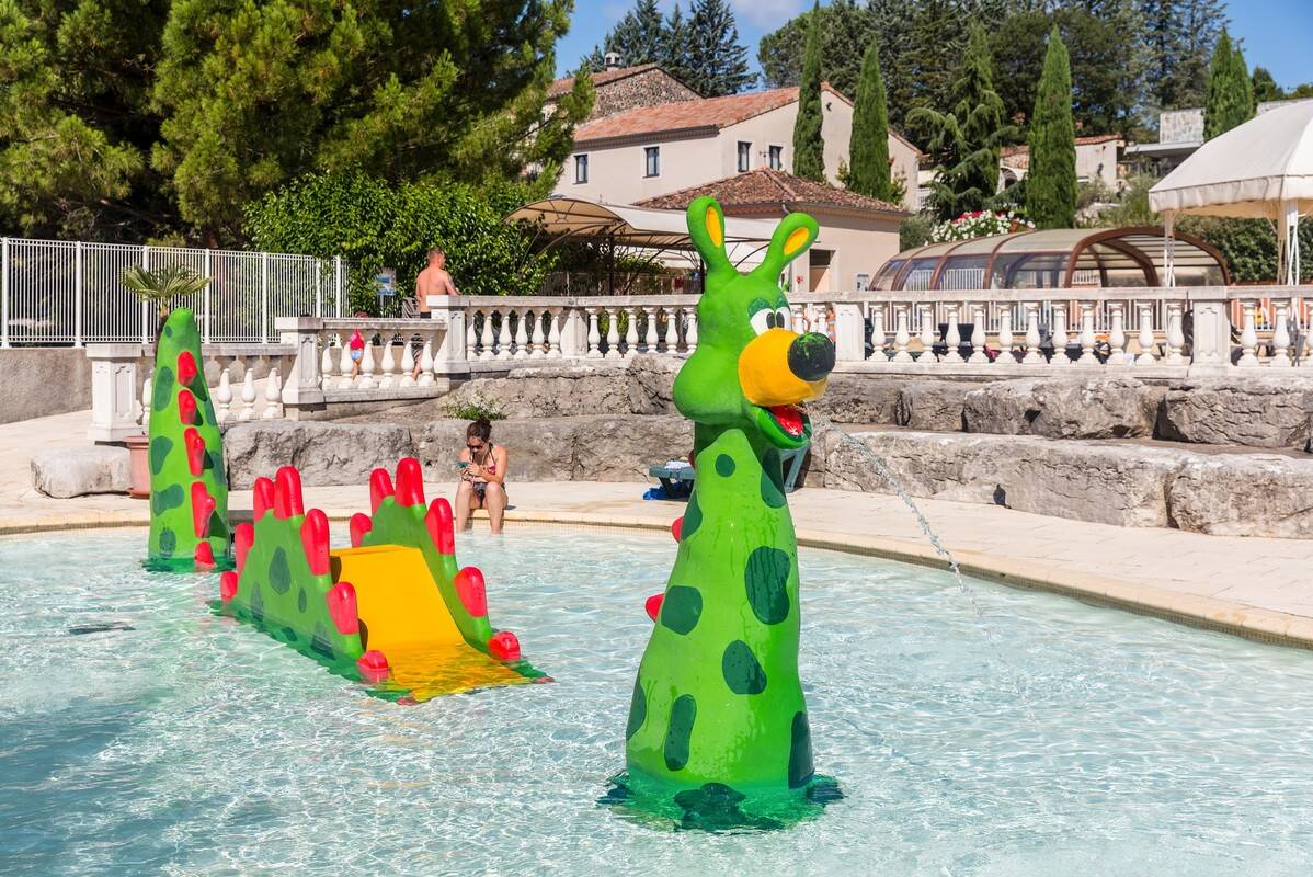 Camping Le Domaine du Cros d'Auzon, France, Ardèche, Vogüe