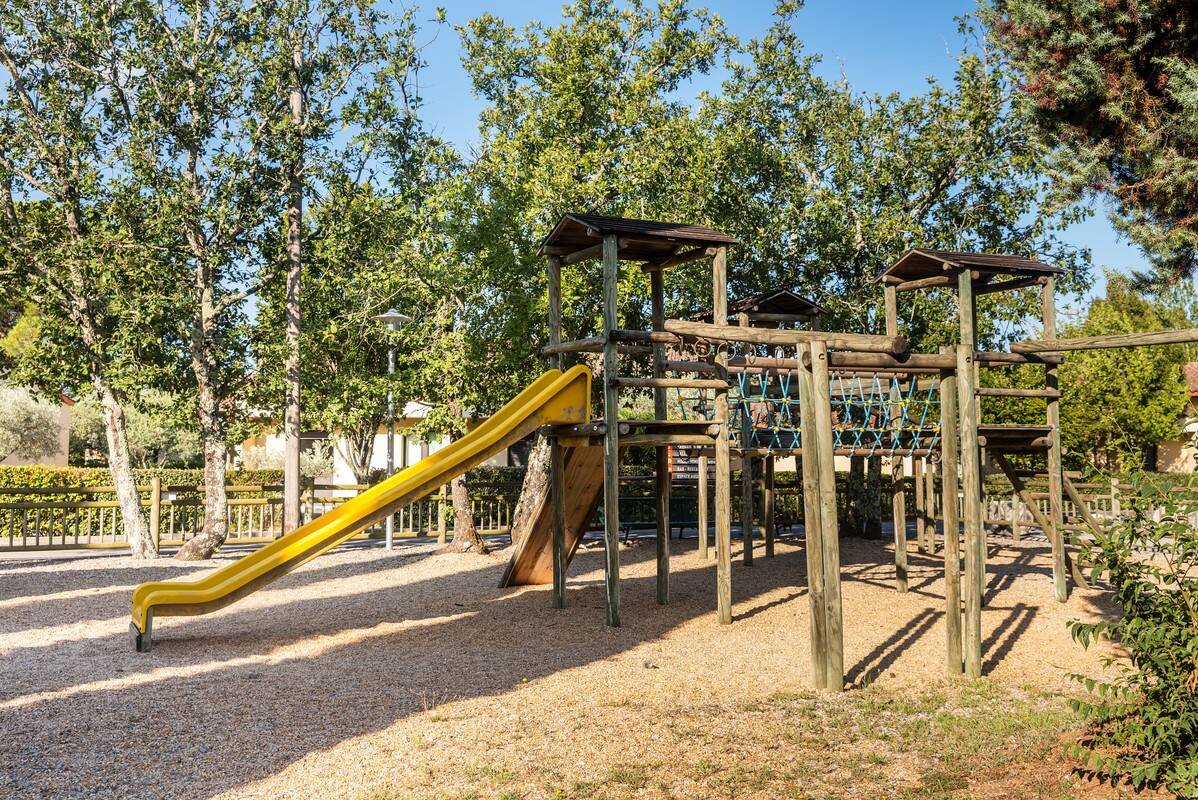 Camping Le Domaine du Cros d'Auzon, France, Ardèche, Vogüe