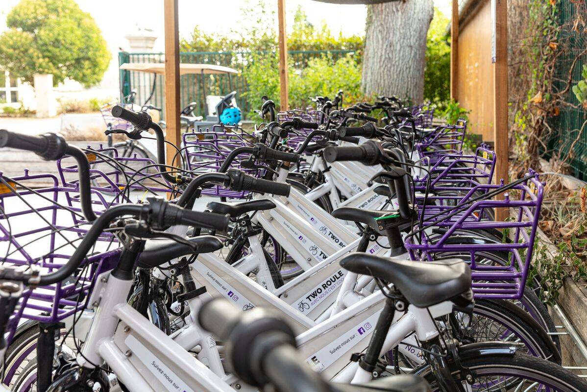 Camping Le Domaine de la Brèche, France, Centre-Val de Loire, Varennes-sur-Loire