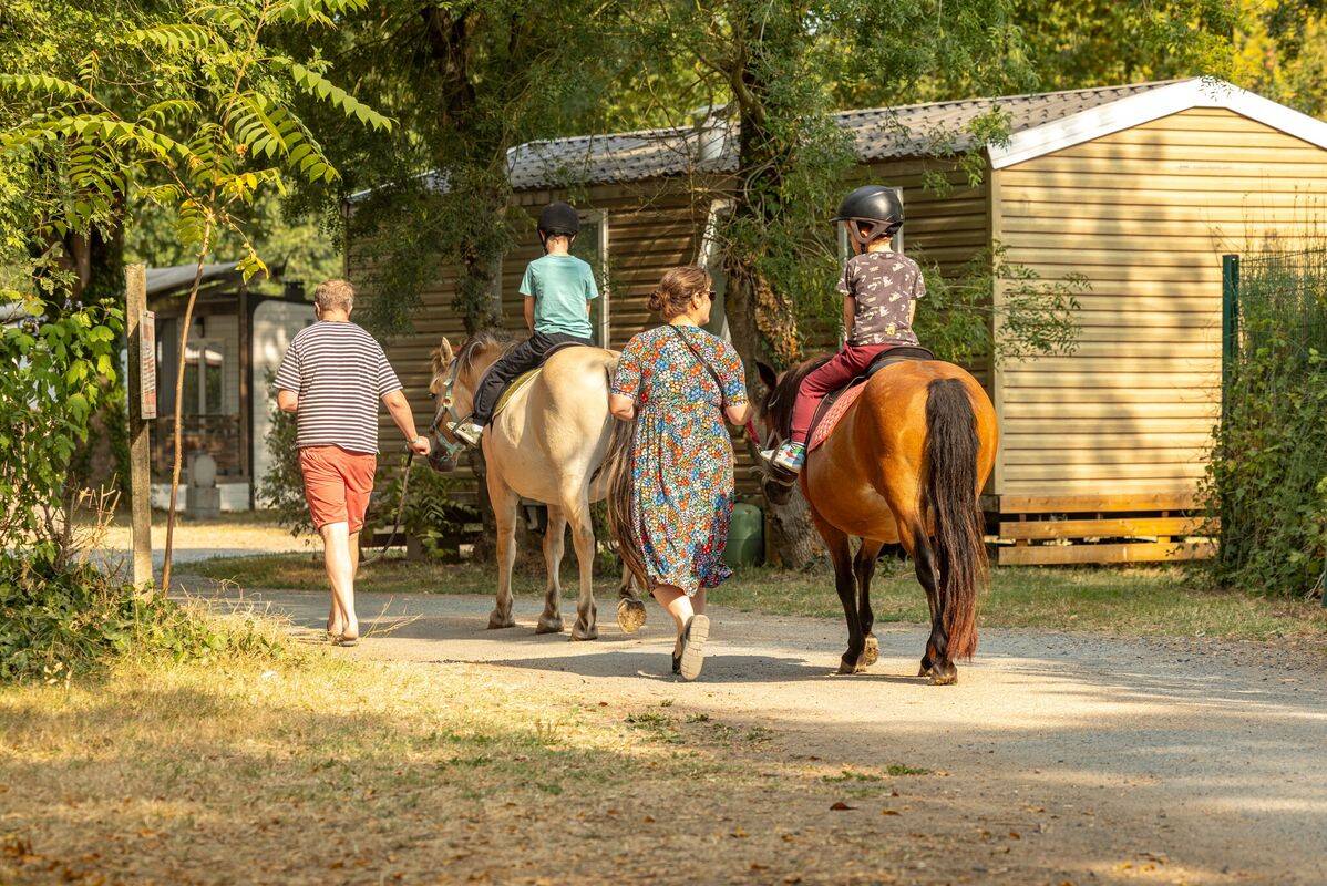 Camping Le Domaine de la Brèche, France, Centre-Val de Loire, Varennes-sur-Loire