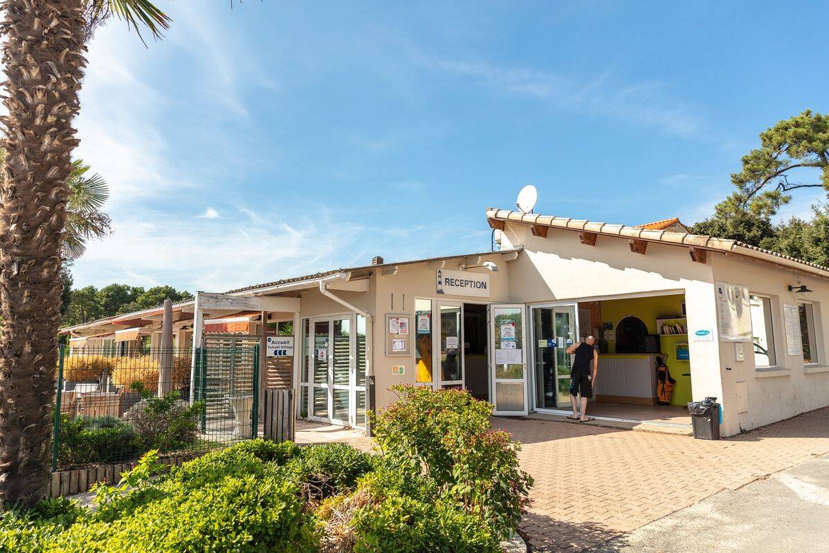 Campsite Le Logis, France, Charente Maritime, St Palais sur Mer