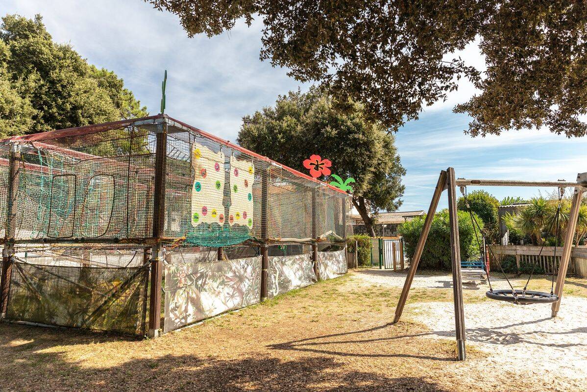 Campsite Le Logis, France, Charente Maritime, St Palais sur Mer