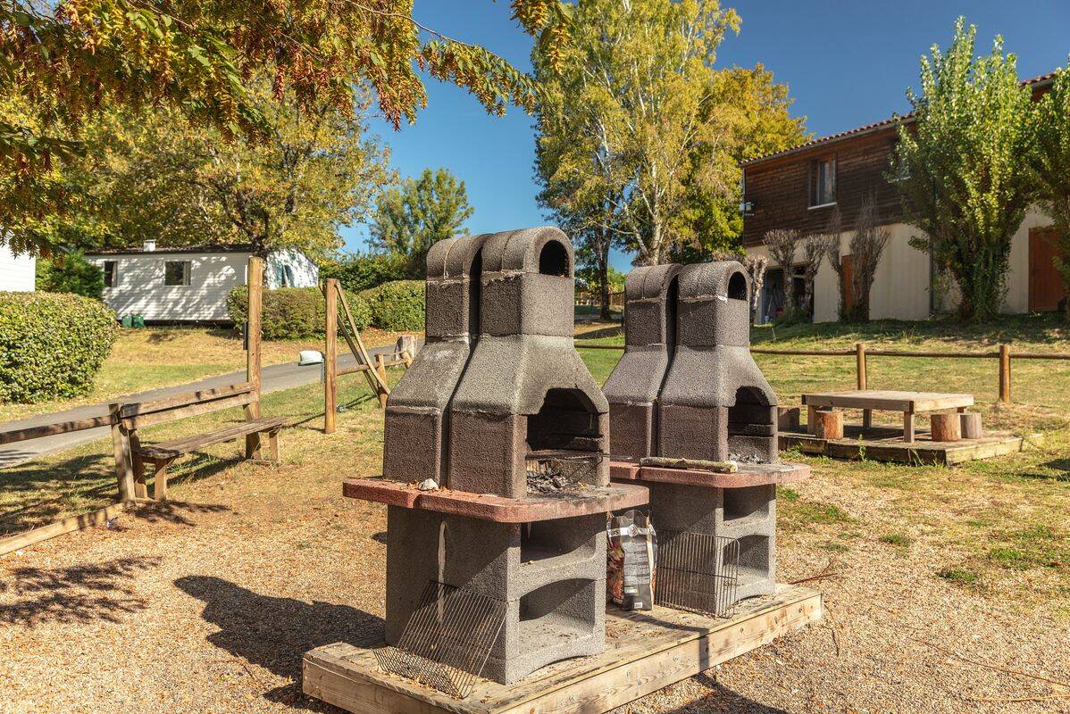 Campsite Le Mas de Sireuil , France, Dordogne - Périgord