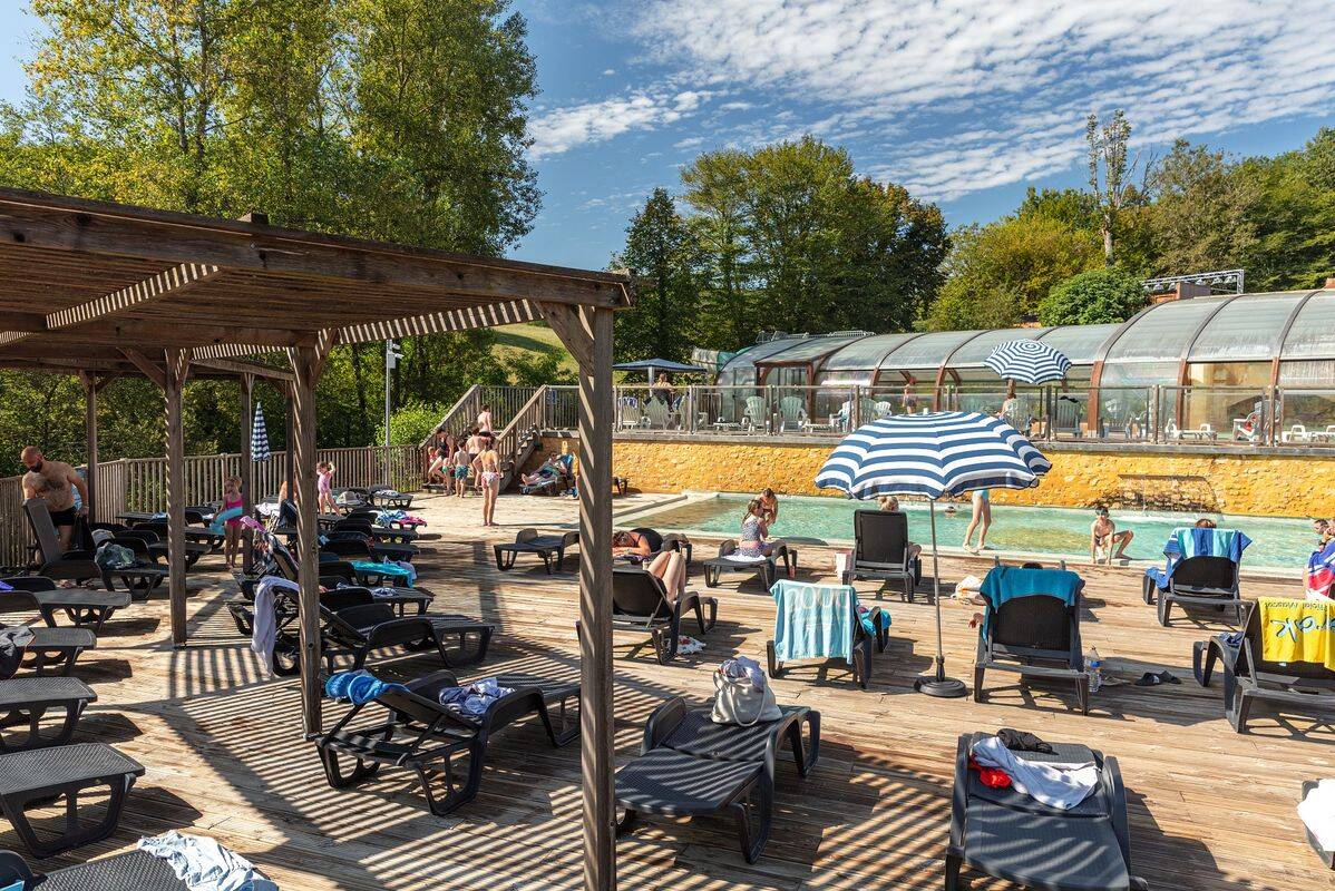 Campsite Le Val d'Ussel, France, Dordogne - Périgord, Proissans